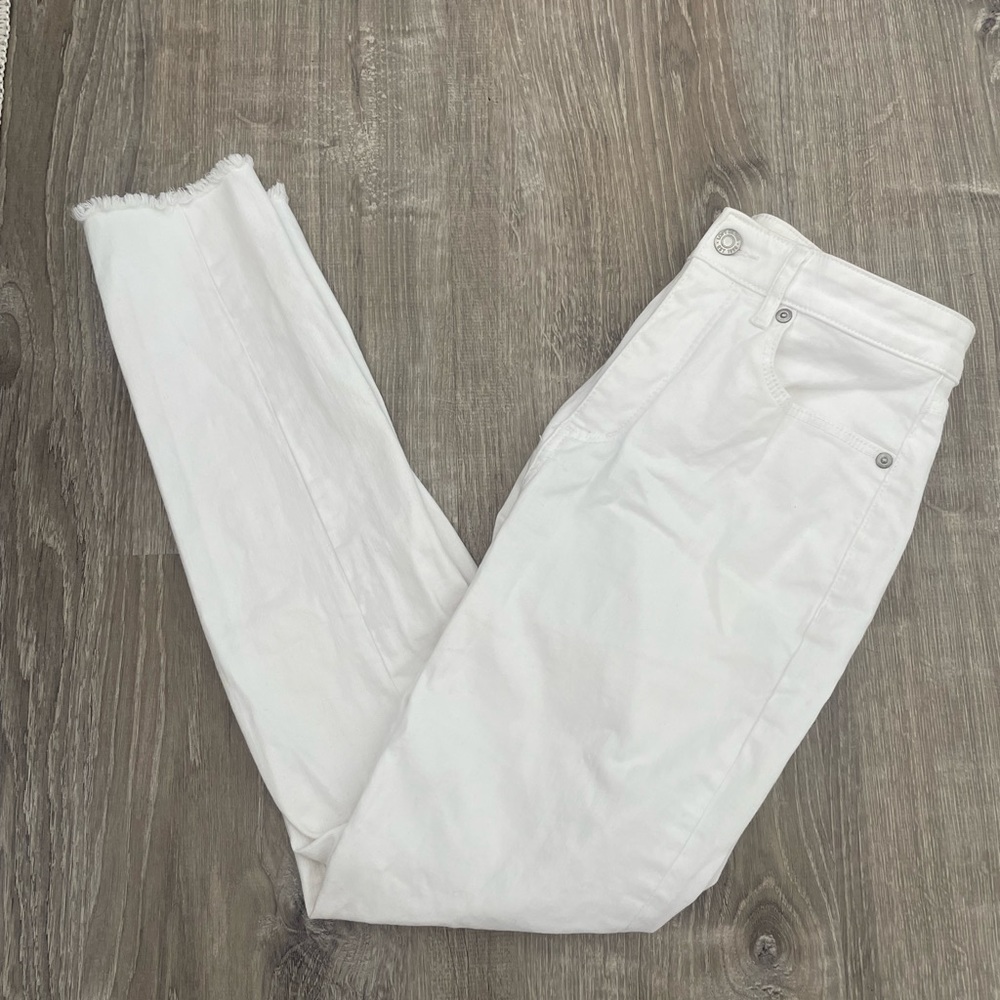 LOFT WHITE CURVE SKINNY JEANS- 26INCH WAIST